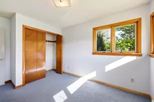 26 Gore Ave, Hatfield, MA 01038 - Photo 17