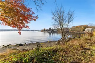 1496 Riverside Ave, Somerset, MA 02726 - Photo 9