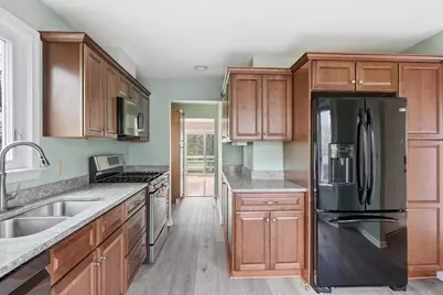12 Landing Drive #12, Methuen, MA 01844 - Photo 3