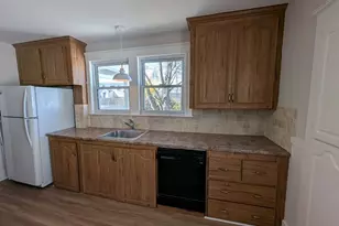 37 Lafayette Pl, Salem, MA 01970 - Photo 11