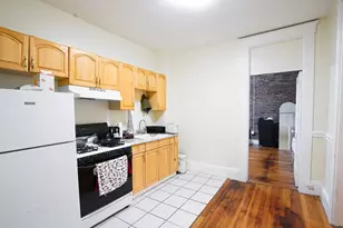 39 Hemenway St, Boston, MA 02115 - Photo 3