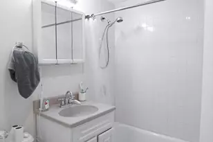 39 Hemenway St, Boston, MA 02115 - Photo 9