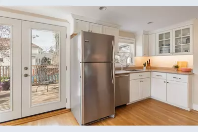 75 Fremont St, Arlington, MA 02474 - Photo 9