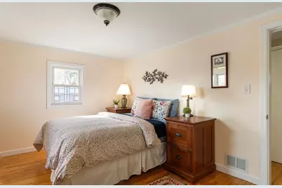 75 Fremont St, Arlington, MA 02474 - Photo 11