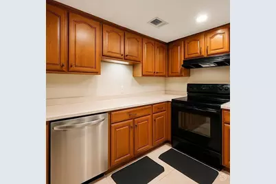 156 Quincy Shore Drive #71, Quincy, MA 02171 - Photo 3