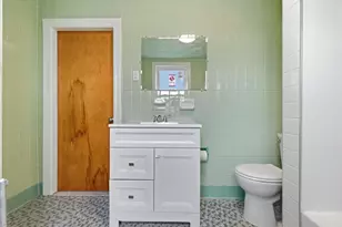 84 Margin St, Peabody, MA 01960 - Photo 11