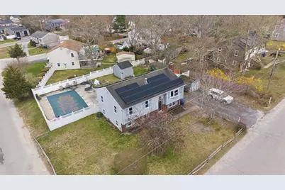 51 Hideaway Ln, Wareham, MA 02538 - Photo 3
