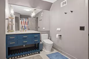 51 Pettee St, Newton, MA 02464 - Photo 5