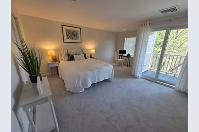 212 Humphrey St #202, Marblehead, MA 01945 - Photo 17