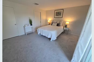 212 Humphrey St #202, Marblehead, MA 01945 - Photo 15