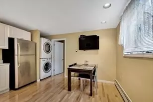 32 Bay St, Cambridge, MA 02139 - Photo 3