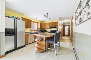 14 Day St, Fairhaven, MA 02719 - Photo 7