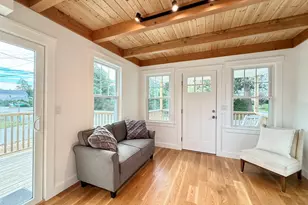 33 Vineyard Ave, Oak Bluffs, MA 02557 - Photo 13