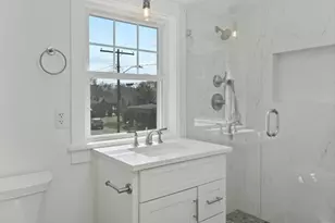 33 Vineyard Ave, Oak Bluffs, MA 02557 - Photo 17
