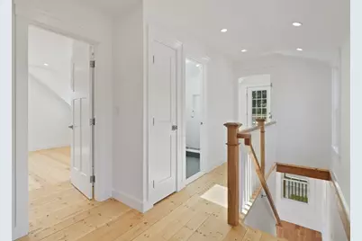 33 Vineyard Ave, Oak Bluffs, MA 02557 - Photo 13