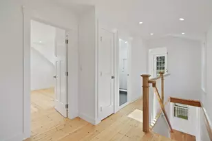 33 Vineyard Ave, Oak Bluffs, MA 02557 - Photo 13