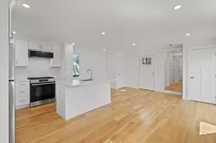 33 Vineyard Ave, Oak Bluffs, MA 02557 - Photo 5