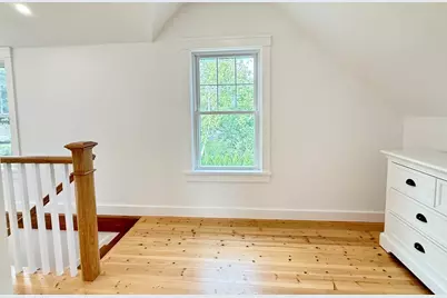 33 Vineyard Ave, Oak Bluffs, MA 02557 - Photo 23
