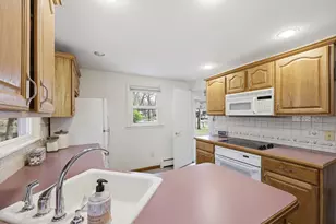 12 Karen Dr, South Hadley, MA 01075 - Photo 11