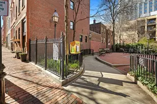 25 Phillips St, Boston, MA 02114 - Photo 17
