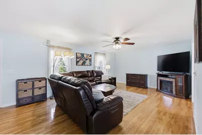 33 Winding Ln, Springfield, MA 01118 - Photo 13