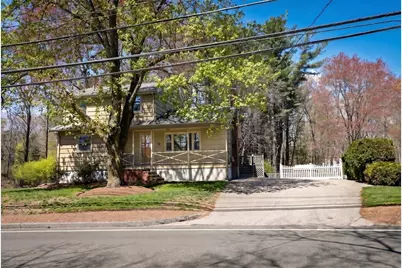 13 Concord Street, North Reading, MA 01864 - Photo 5
