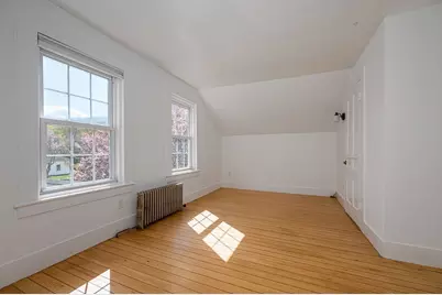 17 Olympia St, Easthampton, MA 01027 - Photo 15