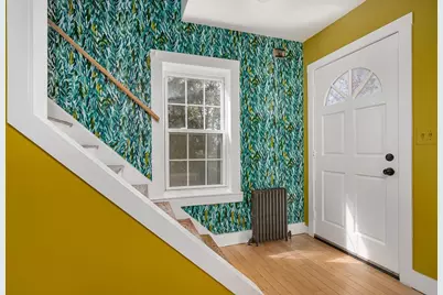 17 Olympia St, Easthampton, MA 01027 - Photo 3
