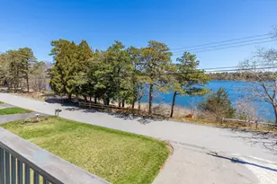 251 Lakeside Dr, Barnstable, MA 02648 - Photo 17