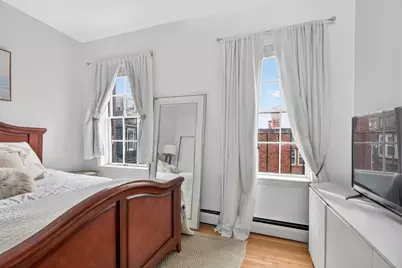 64 W Cedar St #5, Boston, MA 02114 - Photo 9