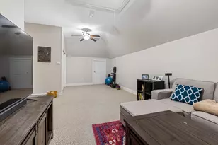 79 Alder St, Waltham, MA 02453 - Photo 11