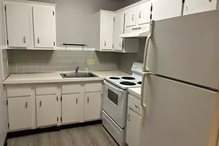 135 Winthrop St, Framingham, MA 01702 - Photo 3