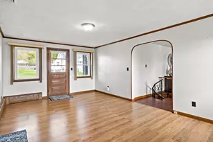 63 Eschol St, Swansea, MA 02777 - Photo 5