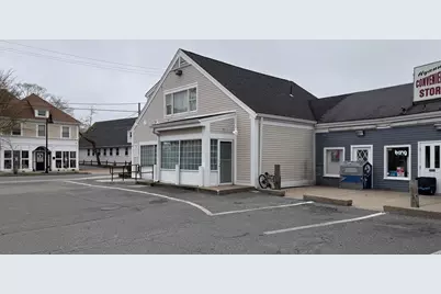 627 Main St, Barnstable, MA 02601 - Photo 3