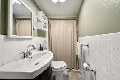 10 Henchman St #2R, Boston, MA 02113 - Photo 11