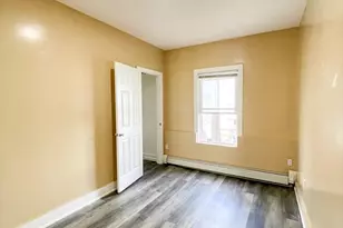 15 8th Ave, Haverhill, MA 01830 - Photo 3