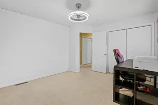 46 Gloria Dr, Westfield, MA 01085 - Photo 21