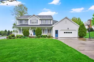 46 Gloria Dr, Westfield, MA 01085 - Photo 1