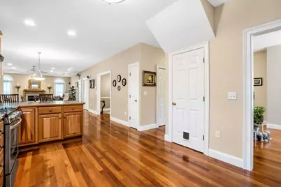 46 Gloria Drive, Westfield, MA 01085 - Photo 17