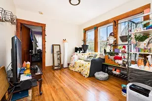 219-221 Rollstone St, Fitchburg, MA 01420 - Photo 9