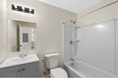 472 Essex Street #302, Lynn, MA 01902 - Photo 3