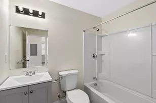 472 Essex St, Lynn, MA 01902 - Photo 3