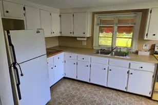 19 Carmen St, Attleboro, MA 02703 - Photo 5