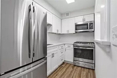 17 Bowdoin St #1B, Boston, MA 02114 - Photo 3