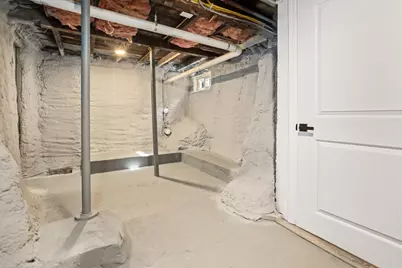 21 Vista St, Melrose, MA 02176 - Photo 37