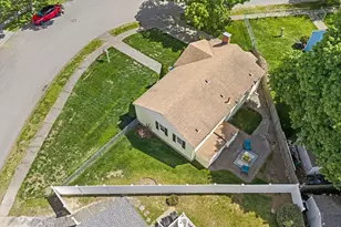 1 Douglas St, Peabody, MA 01960 - Photo 33