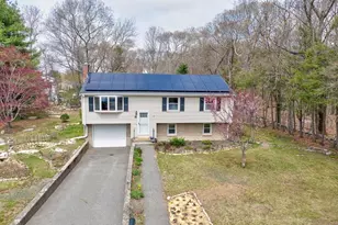 4 Park Dr, Holbrook, MA 02343 - Photo 3