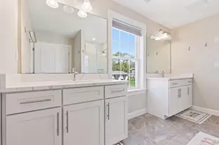 7 Spring Ct, Woburn, MA 01801 - Photo 23