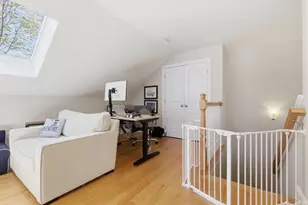 7 Spring Ct, Woburn, MA 01801 - Photo 33