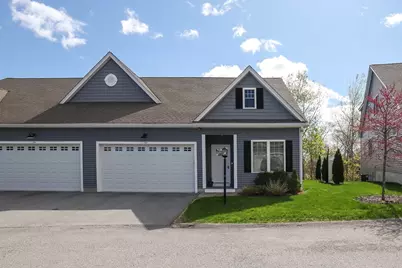 707 Southwood Ln #707, Clinton, MA 01510 - Photo 1